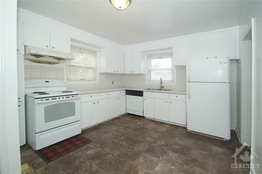 1309 CHRISTINE Avenue