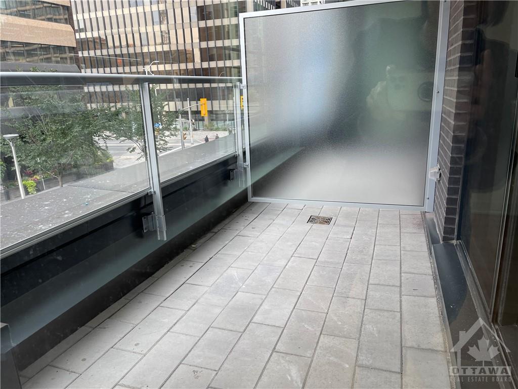 340 QUEEN Street, #202