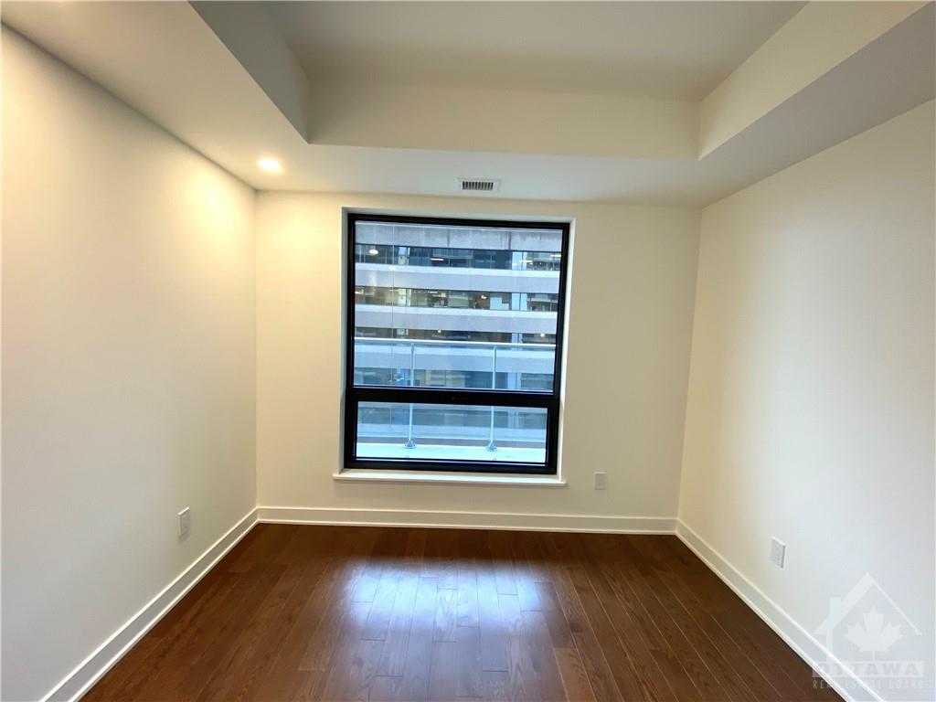 340 QUEEN Street, #1103