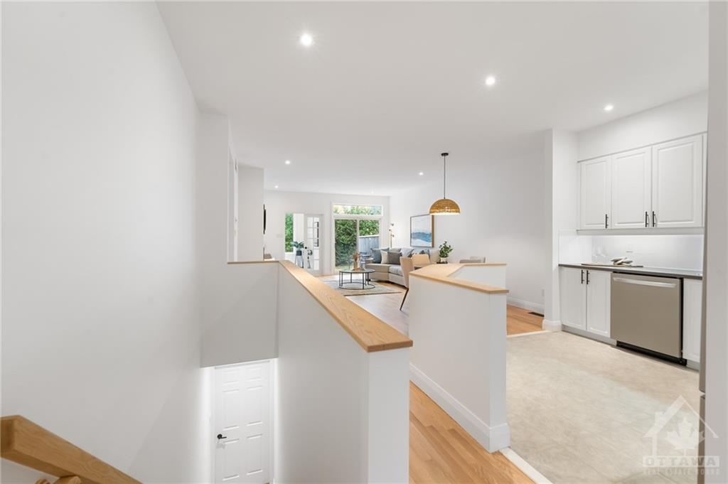 1589 HENRI LAUZON Street