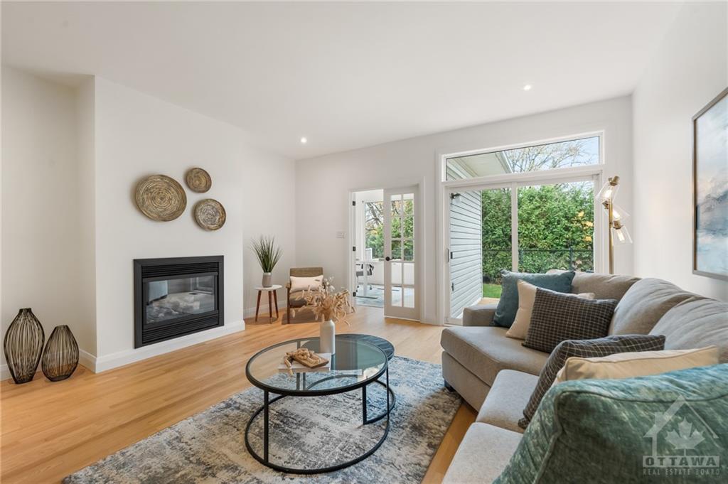 1589 HENRI LAUZON Street
