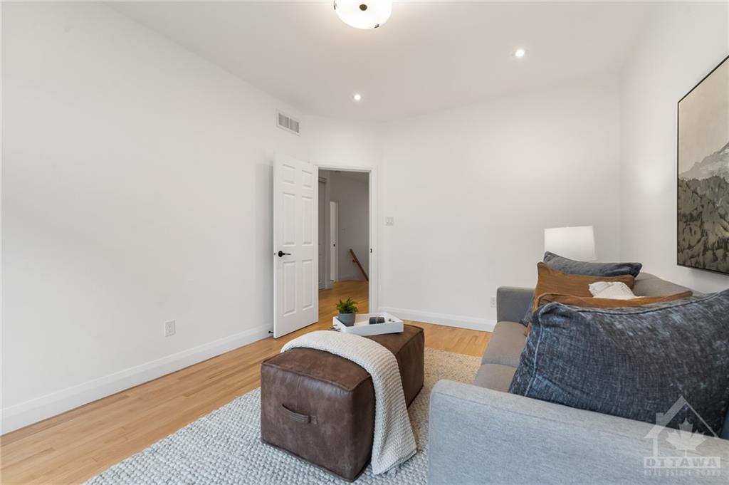 1589 HENRI LAUZON Street