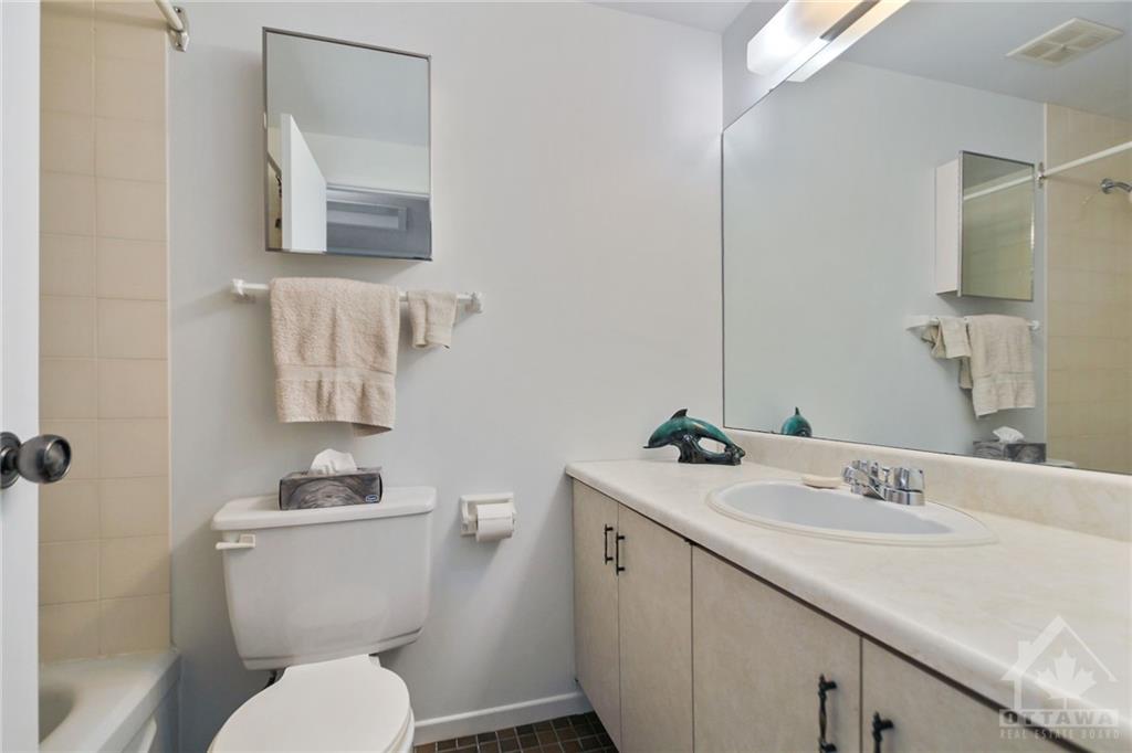 655 RICHMOND Road, #19