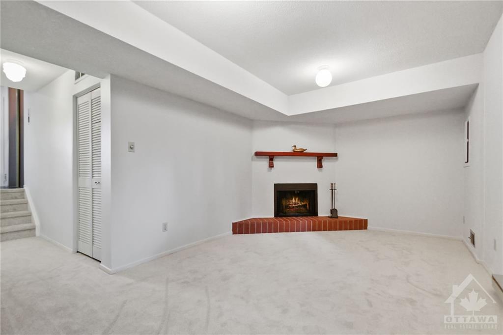 655 RICHMOND Road, #19