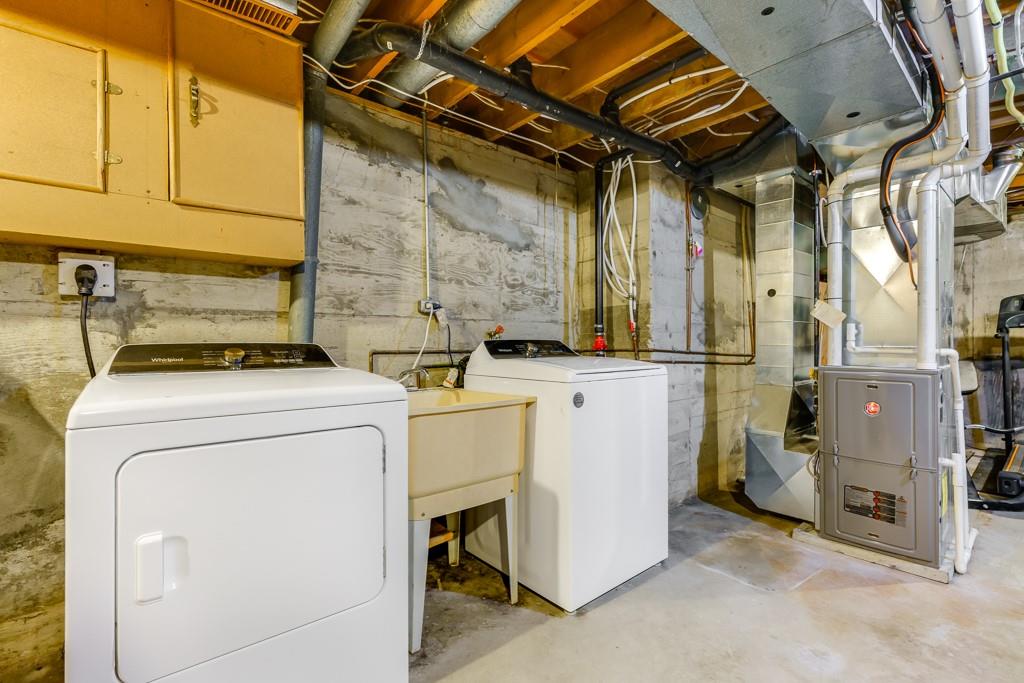 43 SEVENTH Street E