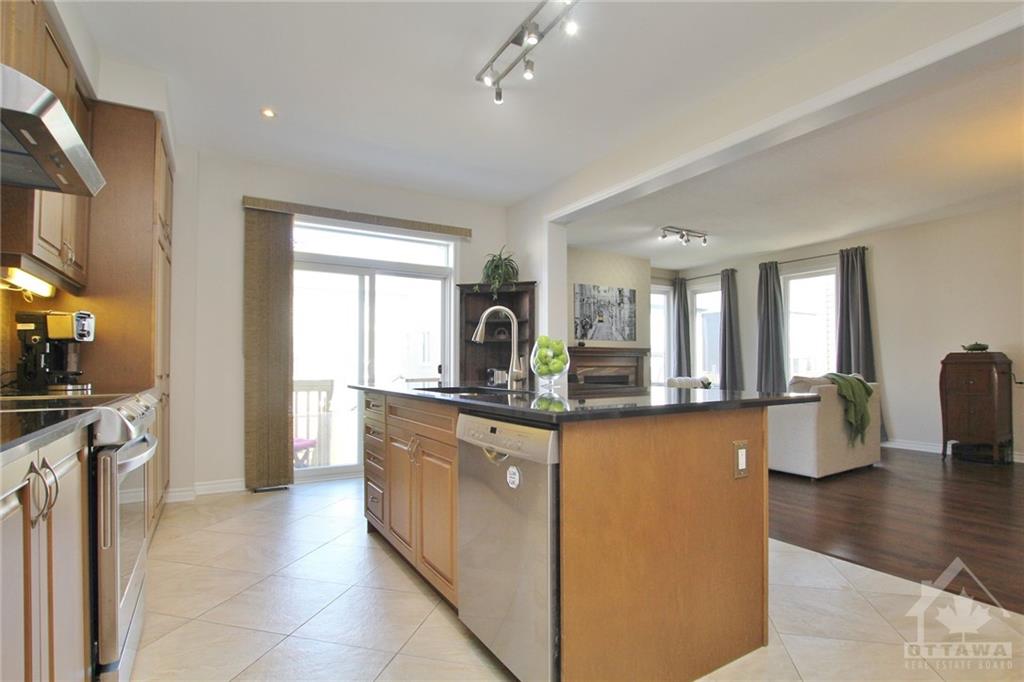 945 SHIMMERTON Circle