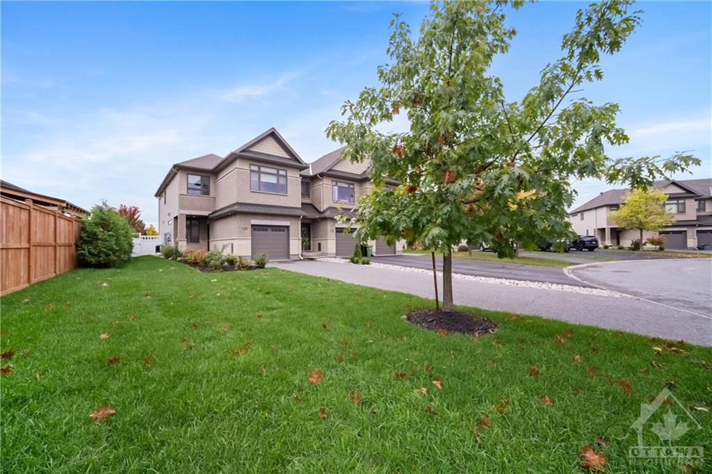 100 WOODHURST Crescent
