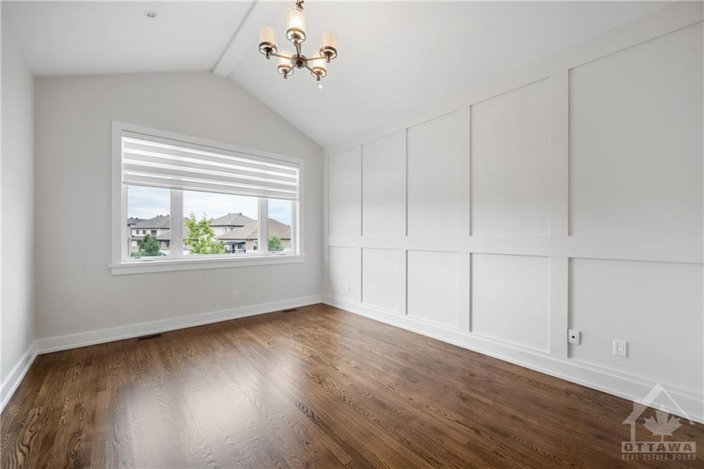 100 WOODHURST Crescent