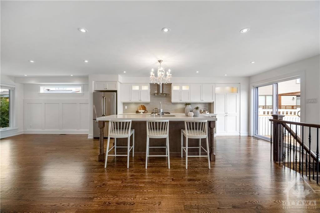 100 WOODHURST Crescent