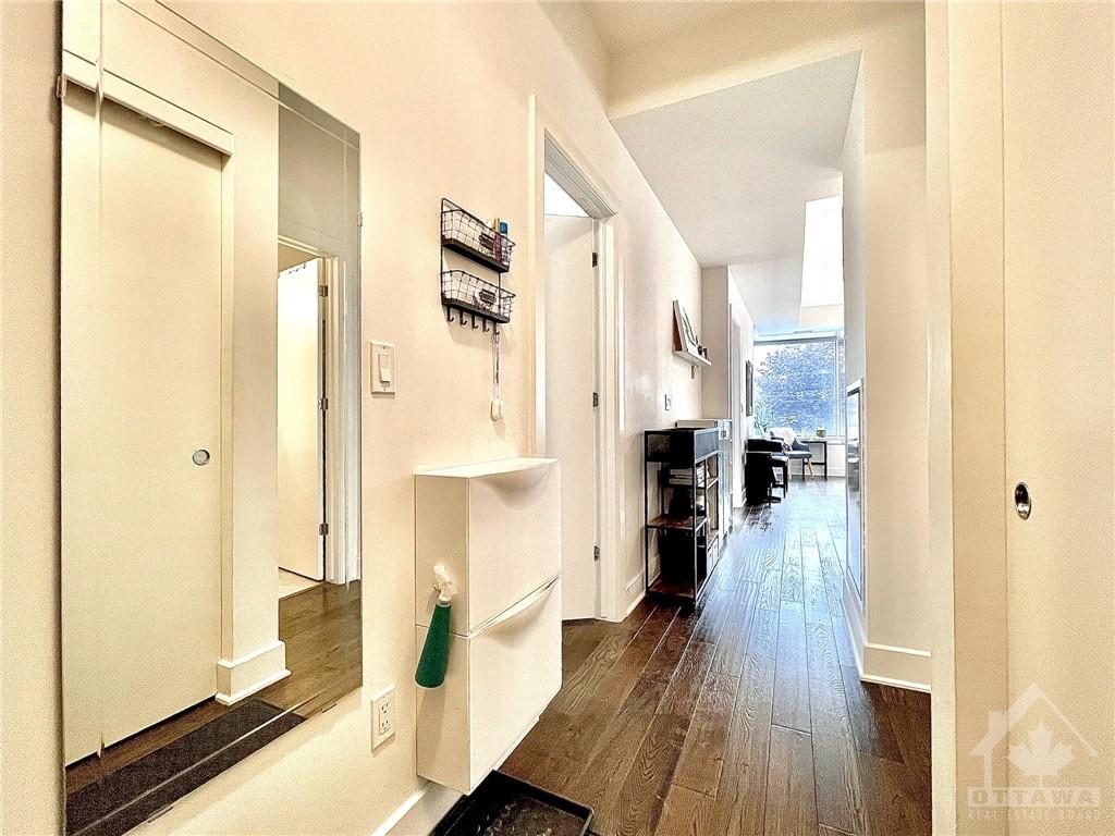 255 BAY Street, #317
