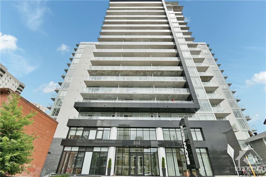 255 BAY Street, #317