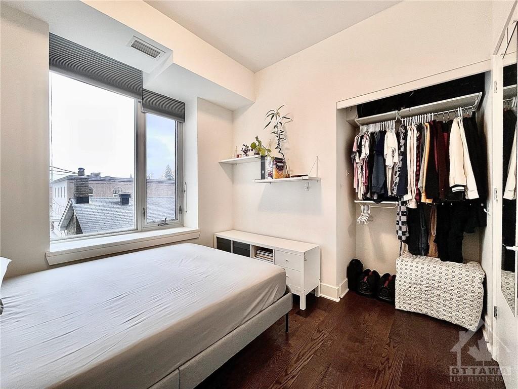 255 BAY Street, #317