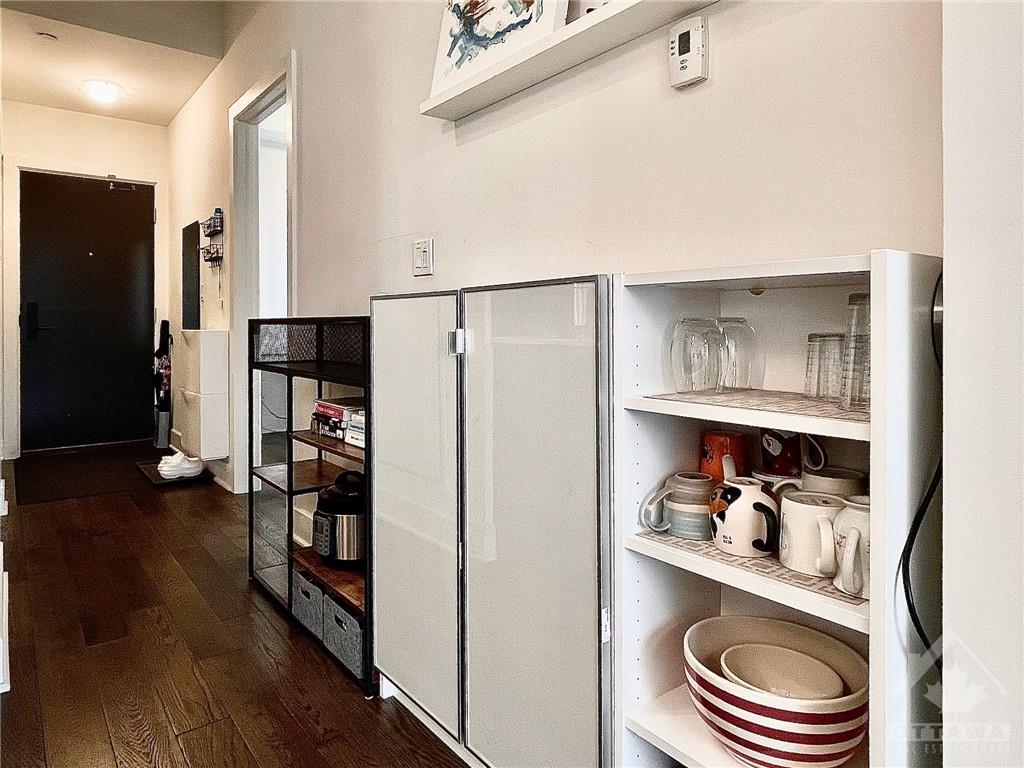 255 BAY Street, #317