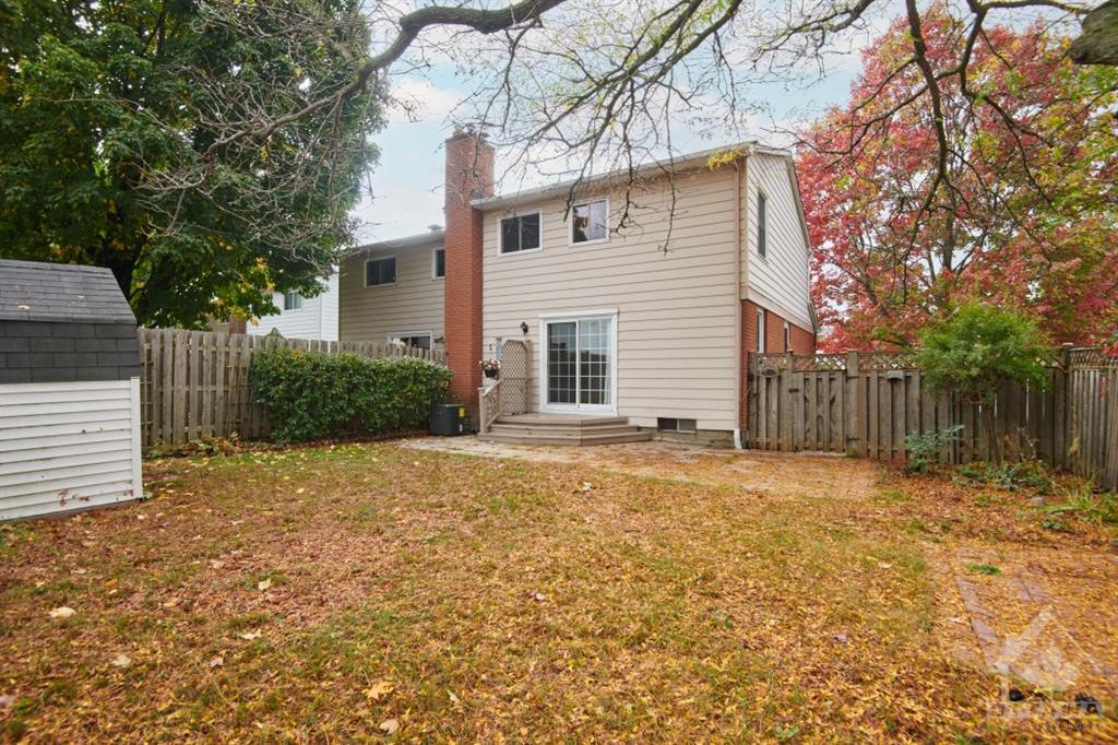 1748 STONEBOAT Crescent