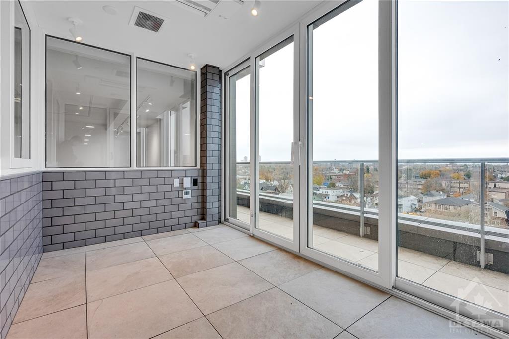 135 BARRETTE Street, #PH4