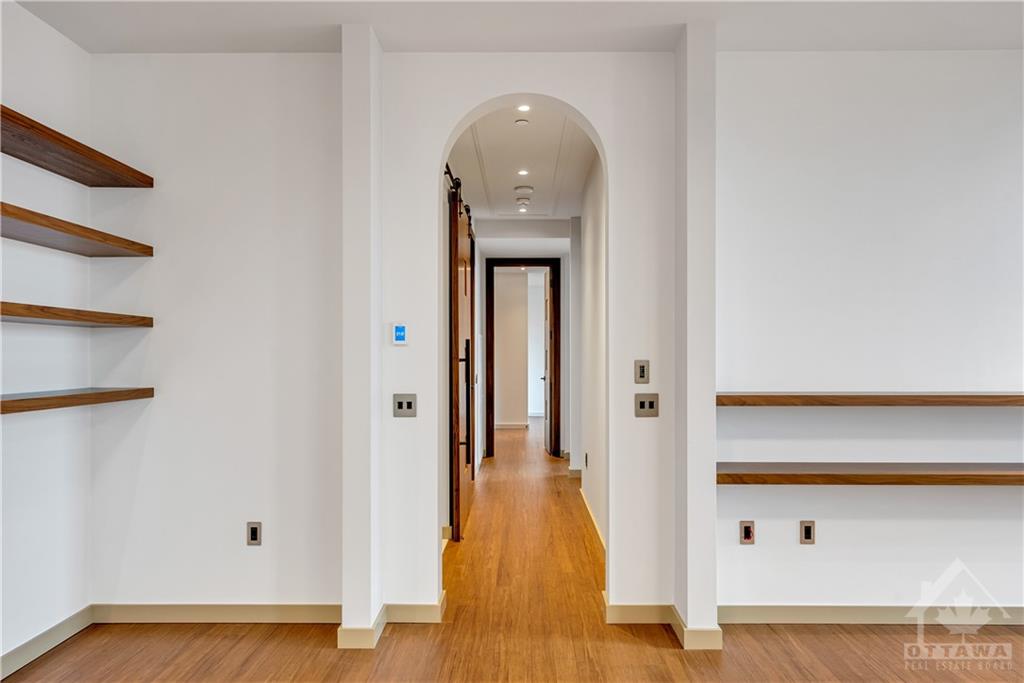 135 BARRETTE Street, #PH4