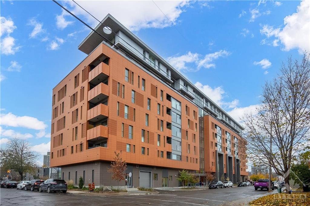 135 BARRETTE Street, #PH4