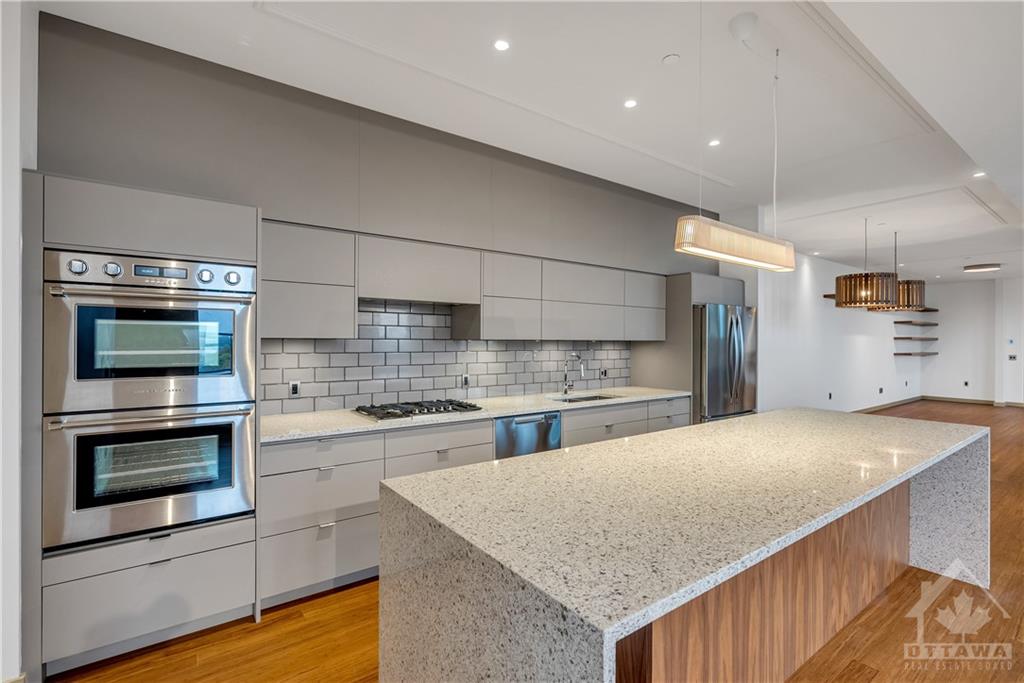 135 BARRETTE Street, #PH4
