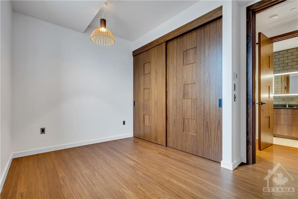 135 BARRETTE Street, #PH4