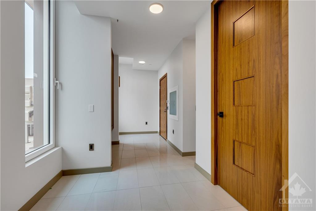 135 BARRETTE Street, #PH4