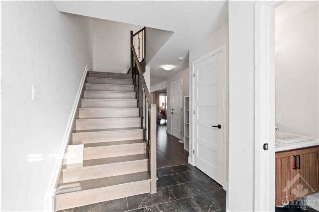 705 AZURE Street