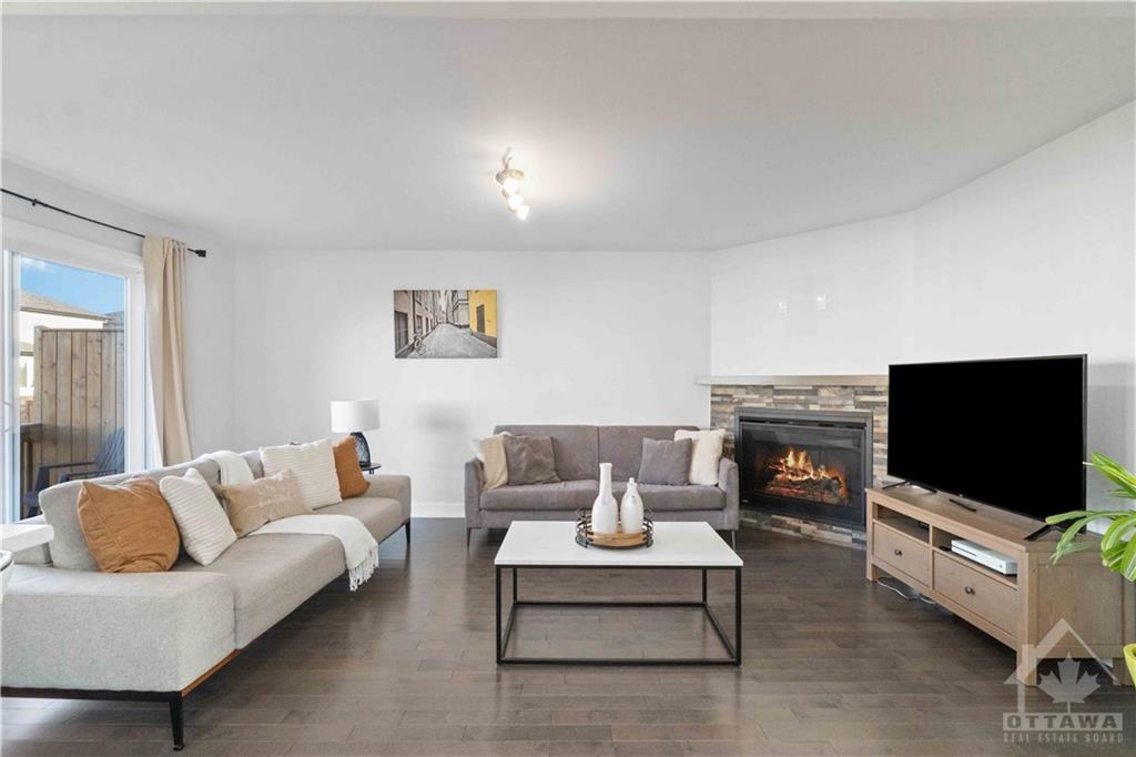 705 AZURE Street