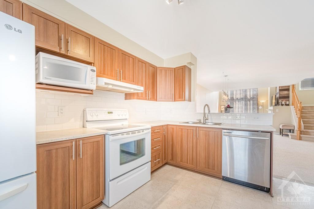 329 GALSTON Private