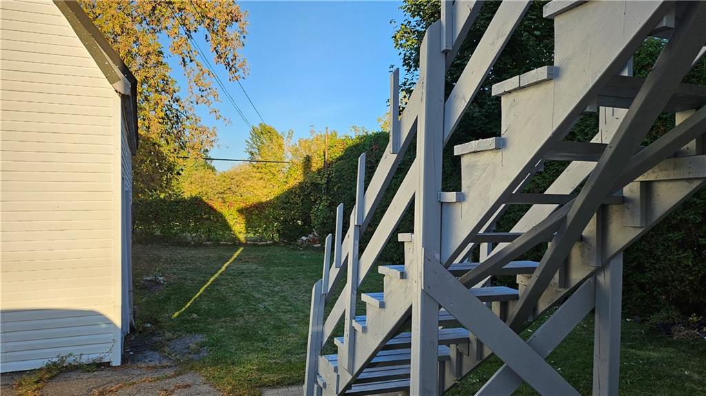 26-26A DUNBAR Avenue