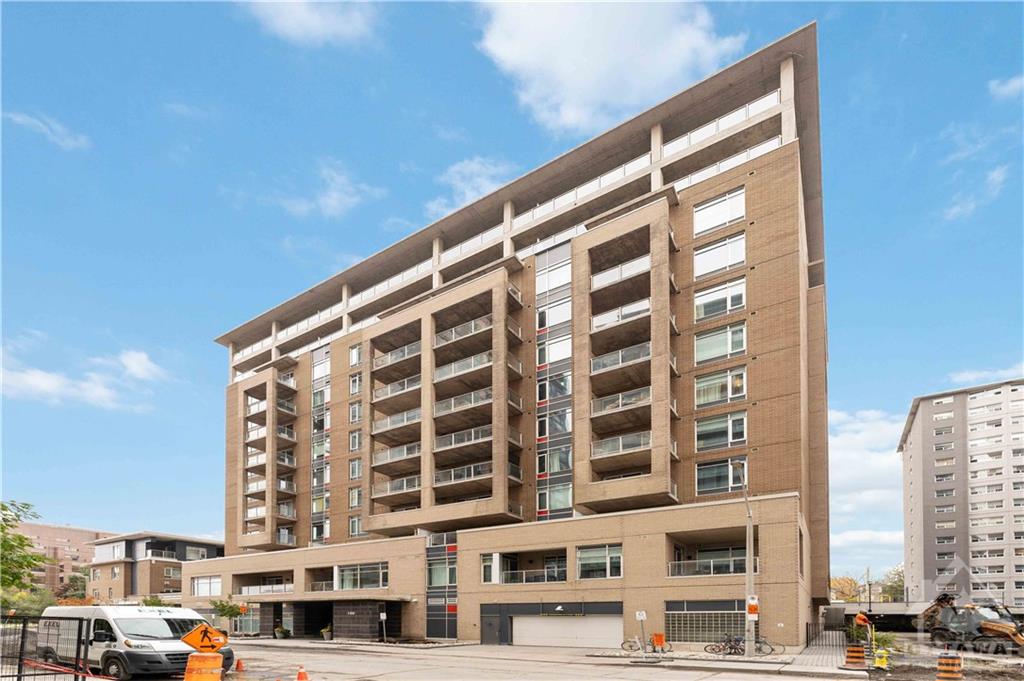 100 CHAMPAGNE Avenue S, #511