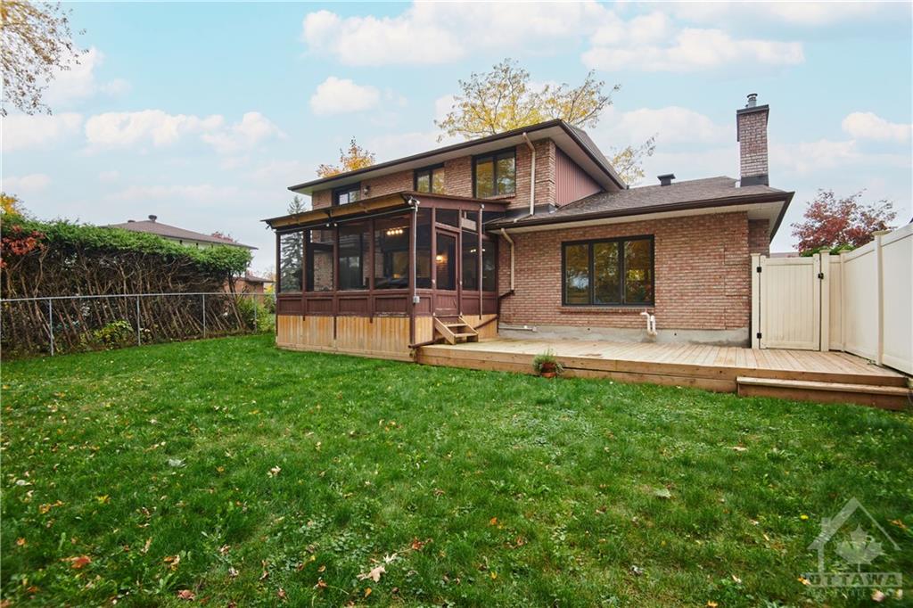 86 COUNTRY CLUB Drive