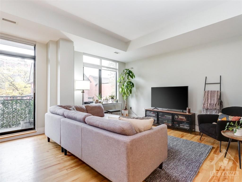 364 COOPER Street, #206