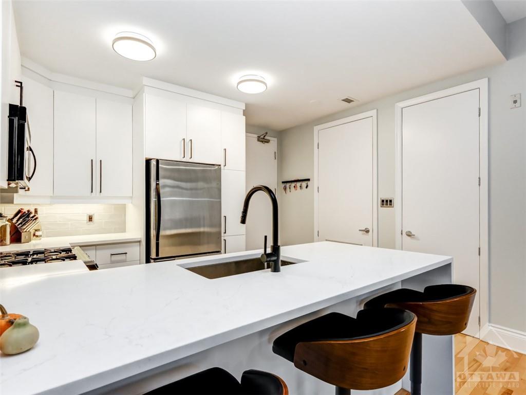 364 COOPER Street, #206