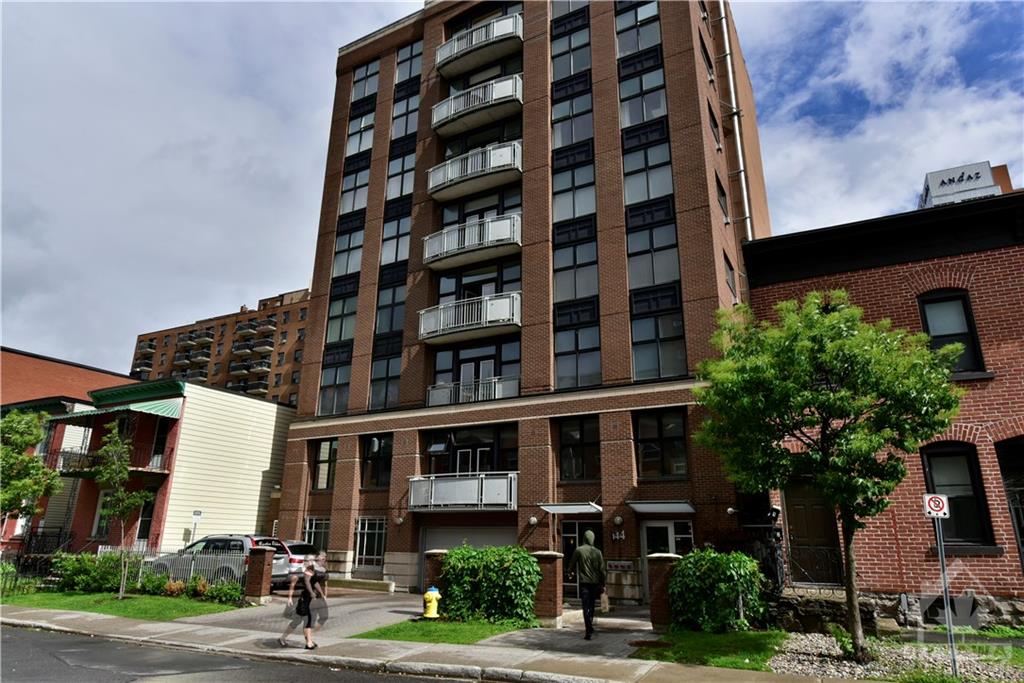 144 CLARENCE Street, #2A