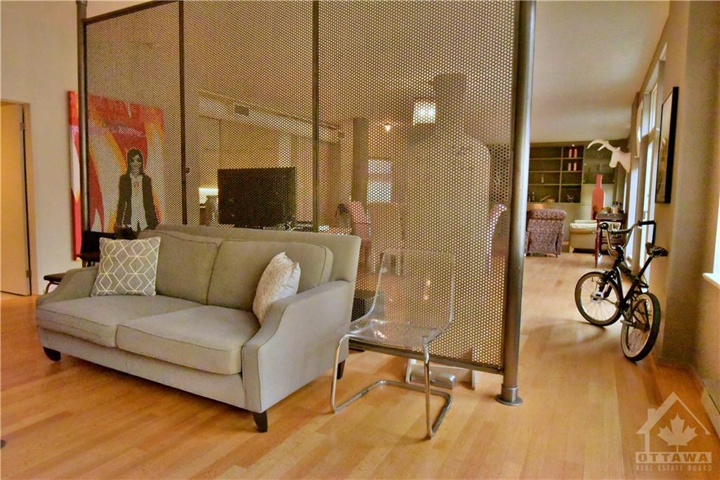 144 CLARENCE Street, #2A