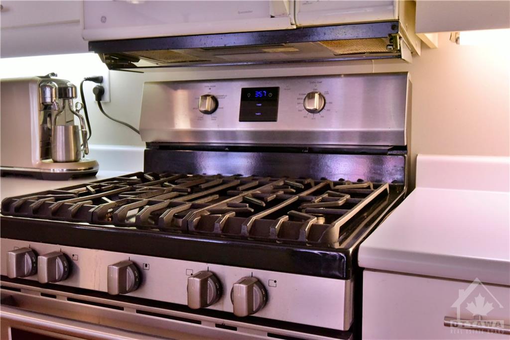 144 CLARENCE Street, #2A