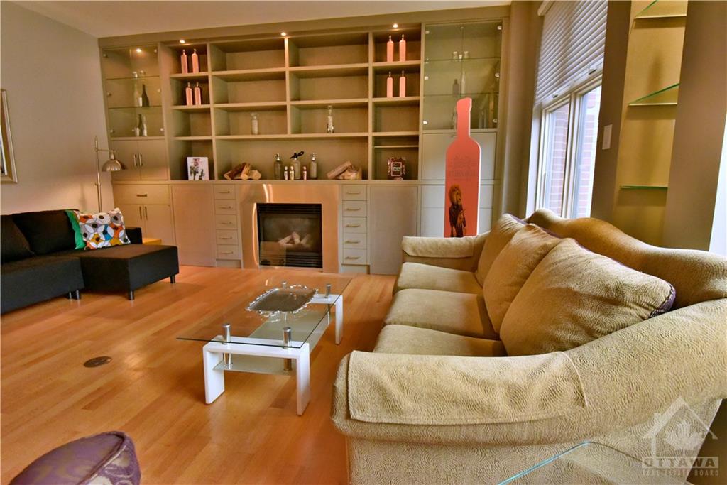 144 CLARENCE Street, #2A