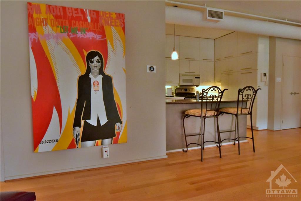 144 CLARENCE Street, #2A