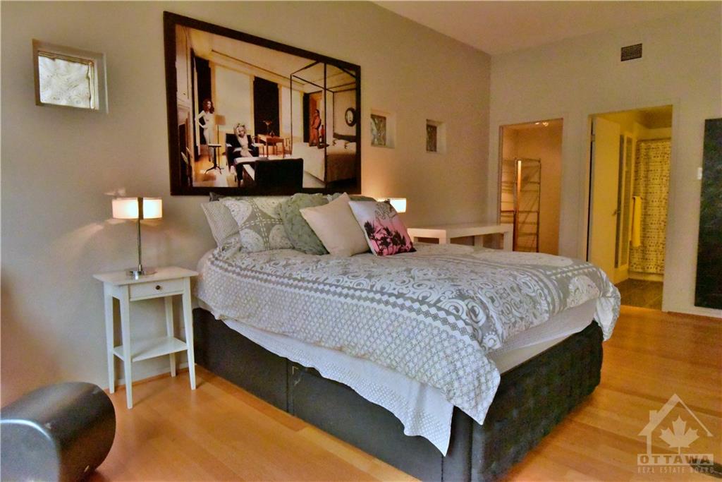 144 CLARENCE Street, #2A