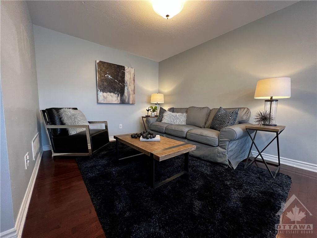 110 SUNSHINE Crescent