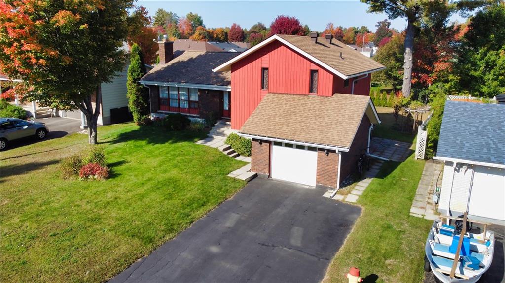 99 FRONTENAC Crescent