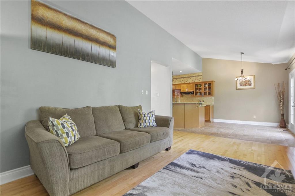 136 LAMPLIGHTERS Drive
