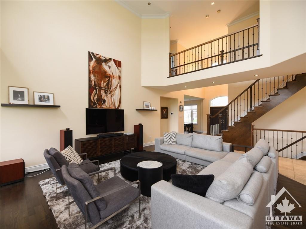 458 LOCKMASTER Crescent