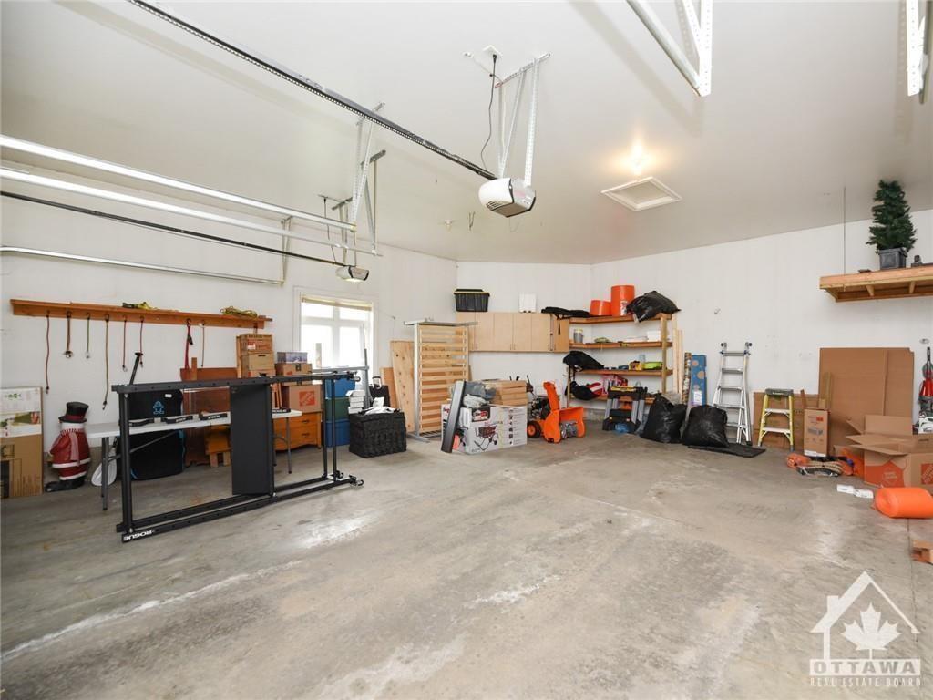 458 LOCKMASTER Crescent