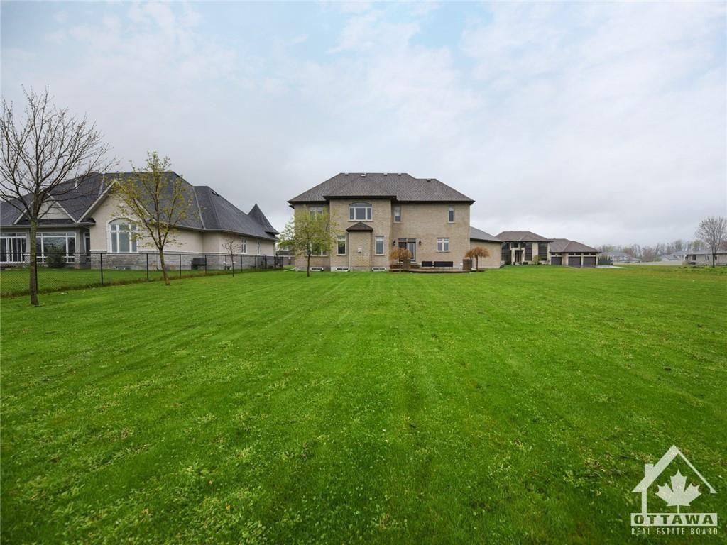 458 LOCKMASTER Crescent