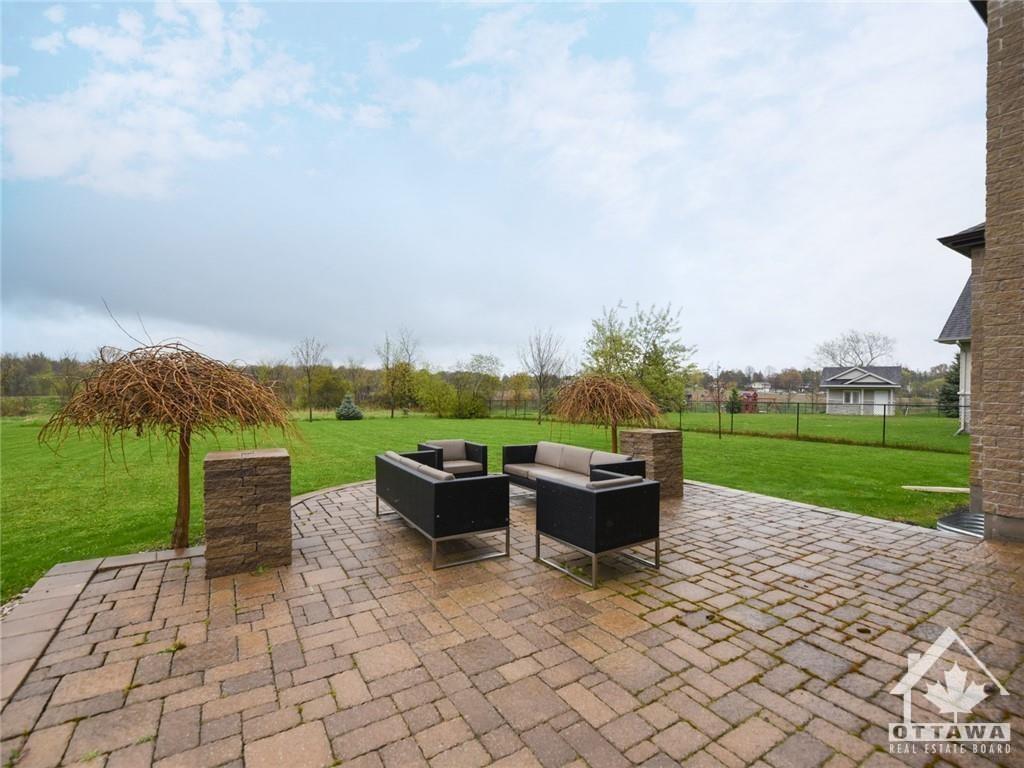 458 LOCKMASTER Crescent