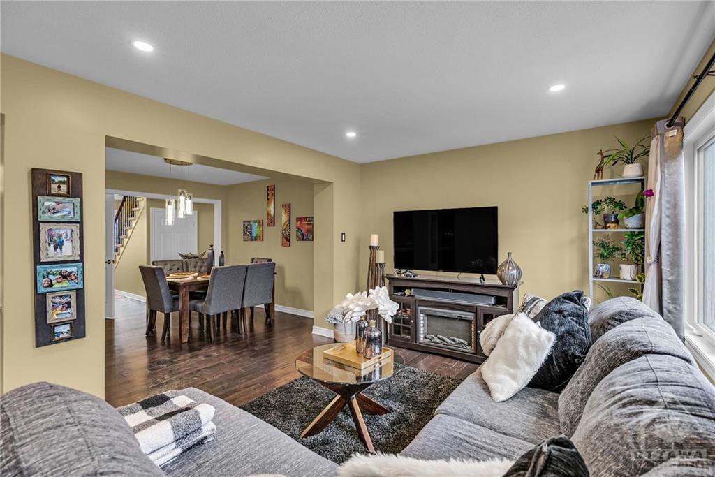437 RIVERBOAT Heights