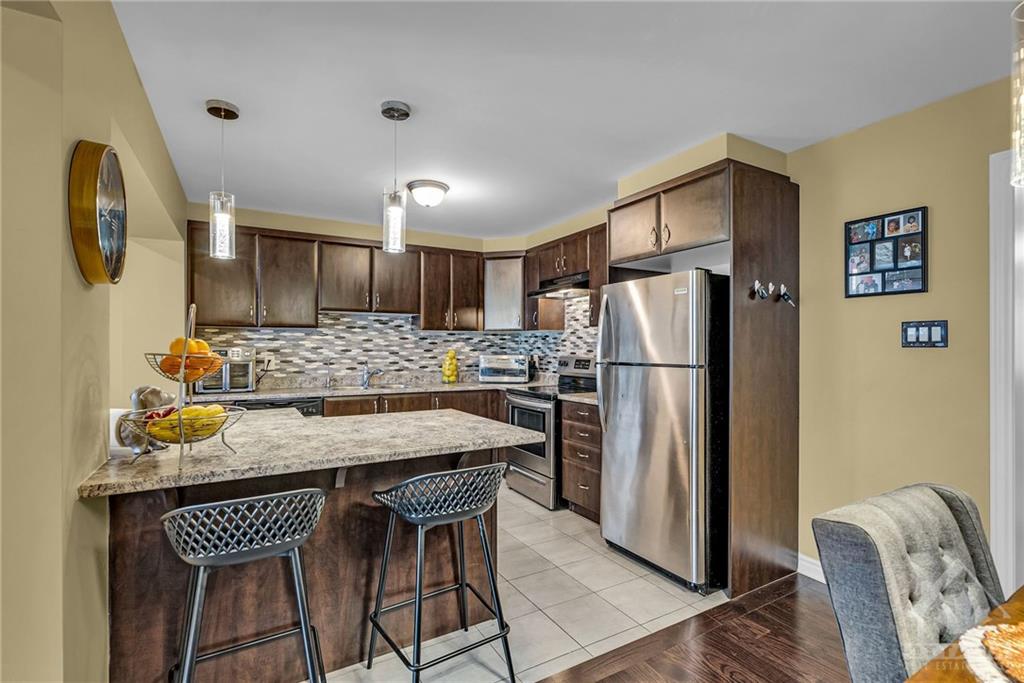 437 RIVERBOAT Heights