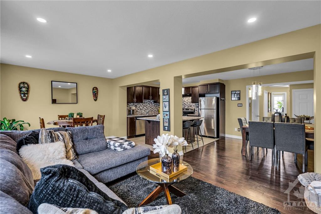 437 RIVERBOAT Heights