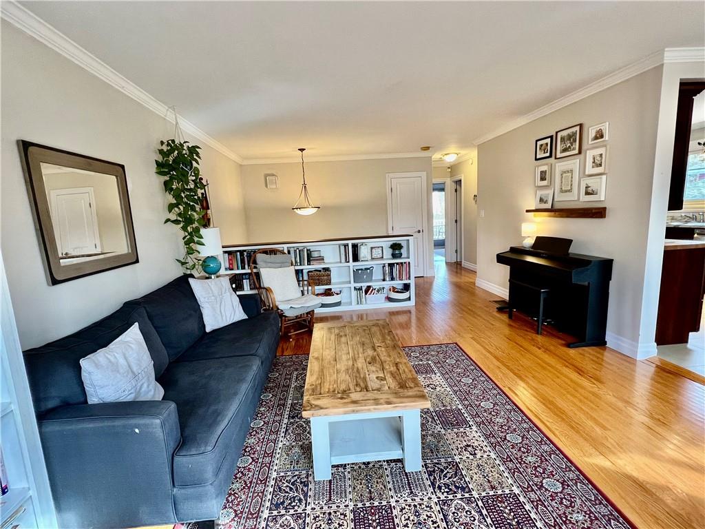 45 DAVISON Avenue