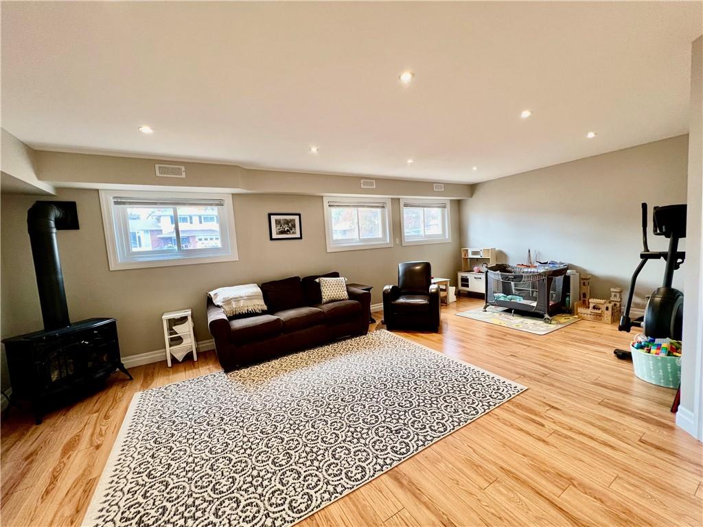 45 DAVISON Avenue